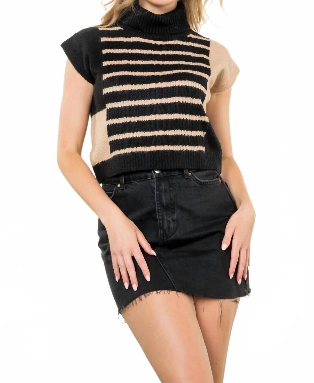 NEW THML turtleneck striped knit top in black
